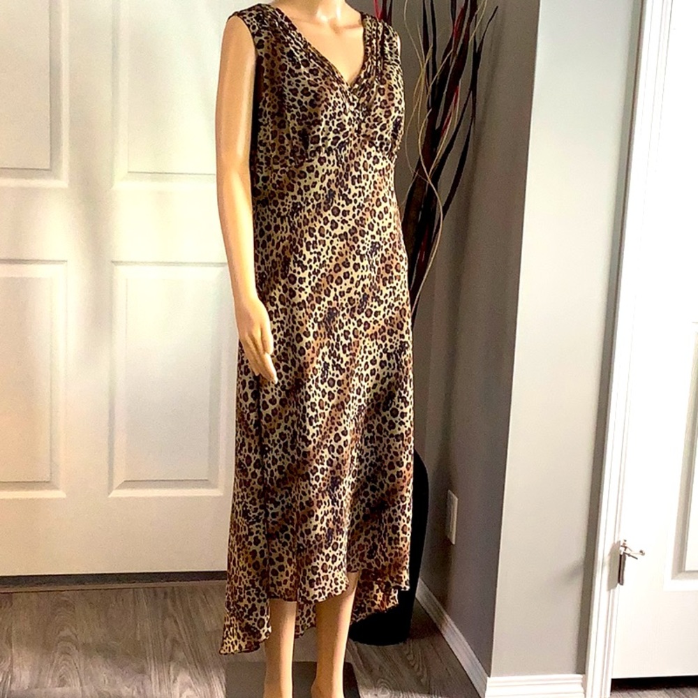 HELENE BLAKE Lepord print, sleeveless dress.  Size 12